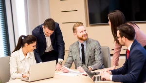 Pracodawcy w Polsce i na świecie borykają się z poważnymi problemami ze znalezieniem wykwalifikowanych pracowników