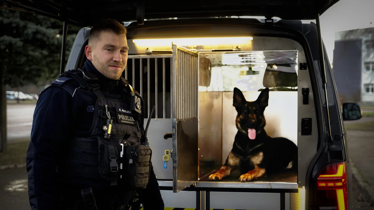 Cztery radiowozy dla pomorskich psów Cztery radiowozy dla pomorskich psów