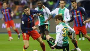 Niewiarygodny thriller w meczu Barcelony! Gol "Lewego", a potem rzuty karne