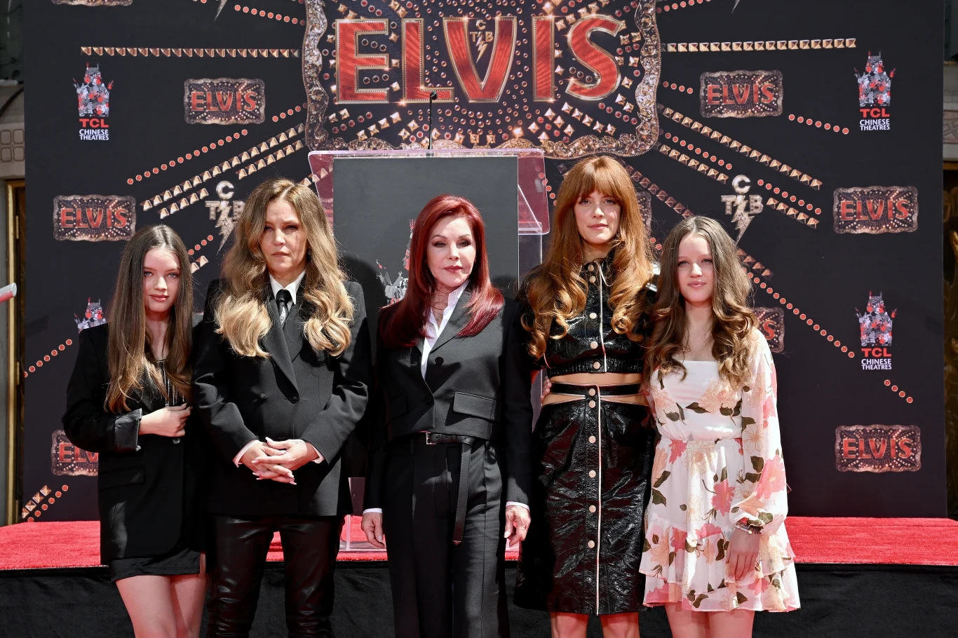Harper Vivienne Ann Lockwood, Lisa Marie Presley, Priscilla Presley, Riley Keough i Finley Aaron Love Lockwood Harper Vivienne Ann Lockwood, Lisa Marie Presley, Priscilla Presley, Riley Keough i Finley Aaron Love Lockwood