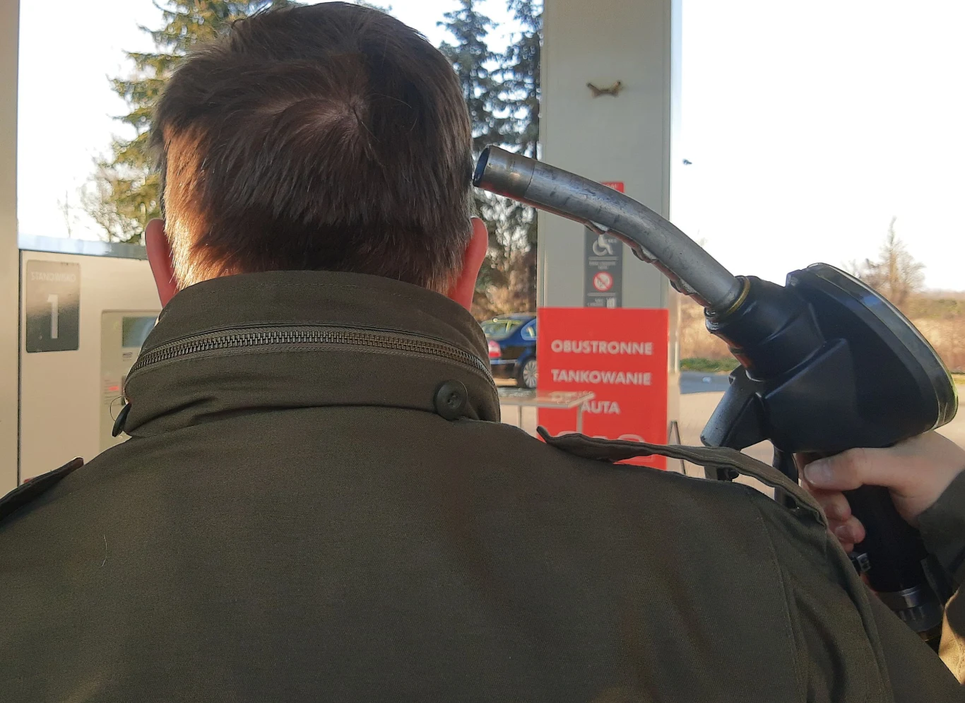 W lutym za litr oleju napędowego zapłacić możemy na stacji nawet 9 zł W lutym za litr oleju napędowego zapłacić możemy na stacji nawet 9 zł