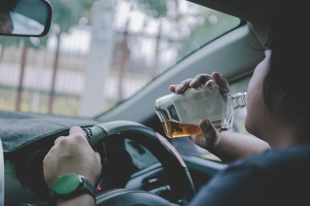 Za co można stracić prawo jazdy? Tylko w grudniu 2022 roku zatrzymano 5869 pijanych kierowców