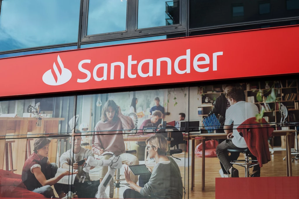 Uwaga, klienci Santander Bank Polska. Oszuści wysyłają podejrzane maile.