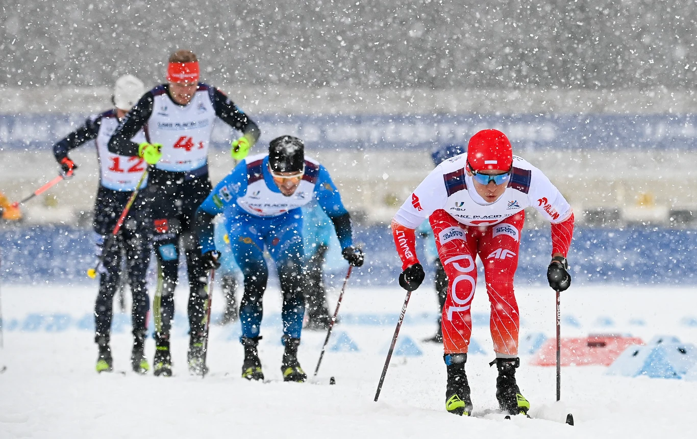 Mateusz Haratyk na trasie biegu w Lake Placid