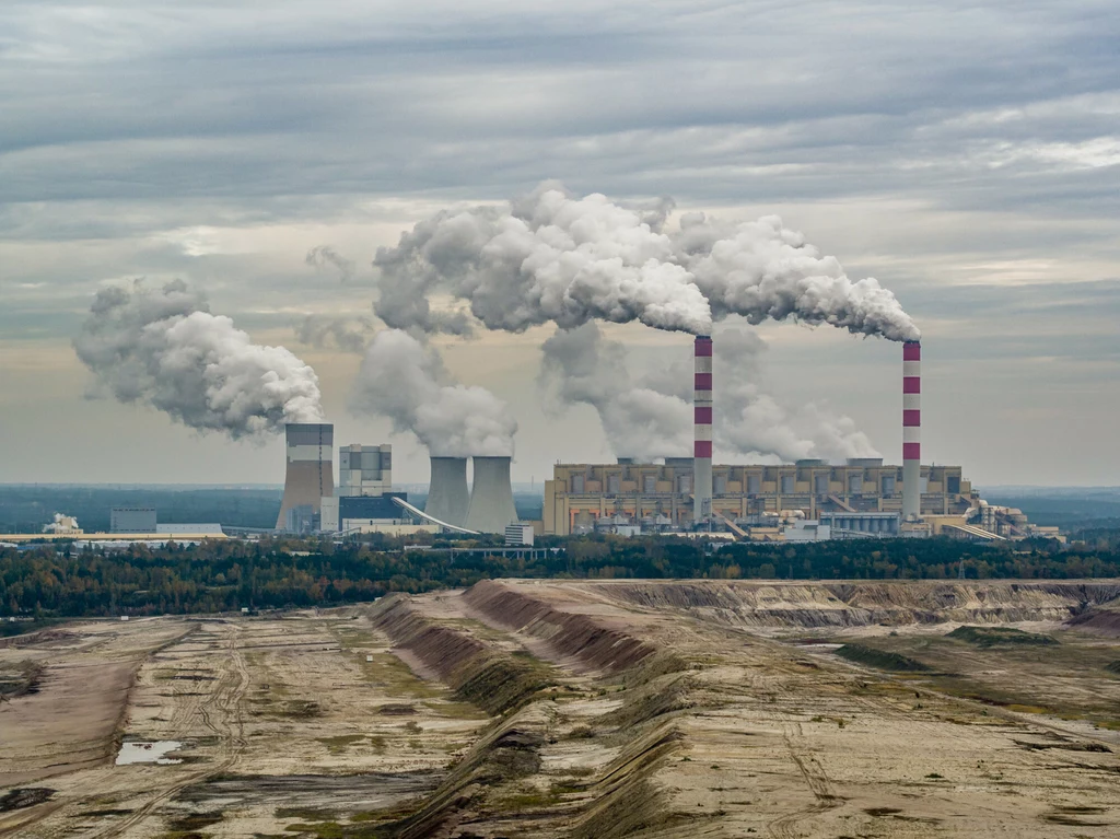 Elektrownia Bełchatów jest największym pojedynczym źródłem emisji gazów cieplarnianych w Europie.