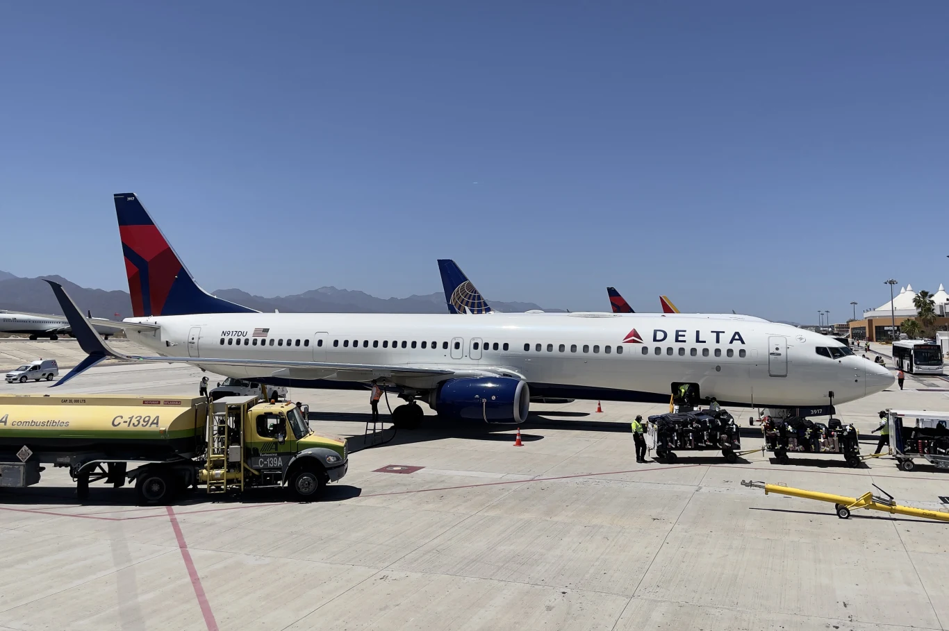 Zdjęcie ilustracyjne. Delta 737 na lotnisku Zdjęcie ilustracyjne. Delta 737 na lotnisku