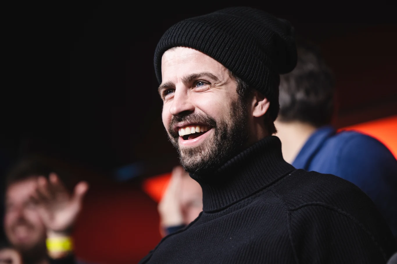 Gerard Pique zdołał namówić Ronaldinho do gry w swoich rozgrywkach Gerard Pique zdołał namówić Ronaldinho do gry w swoich rozgrywkach