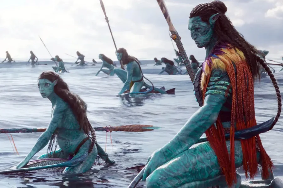 Kadr z filmu "Avatar: Istota wody" Kadr z filmu "Avatar: Istota wody"