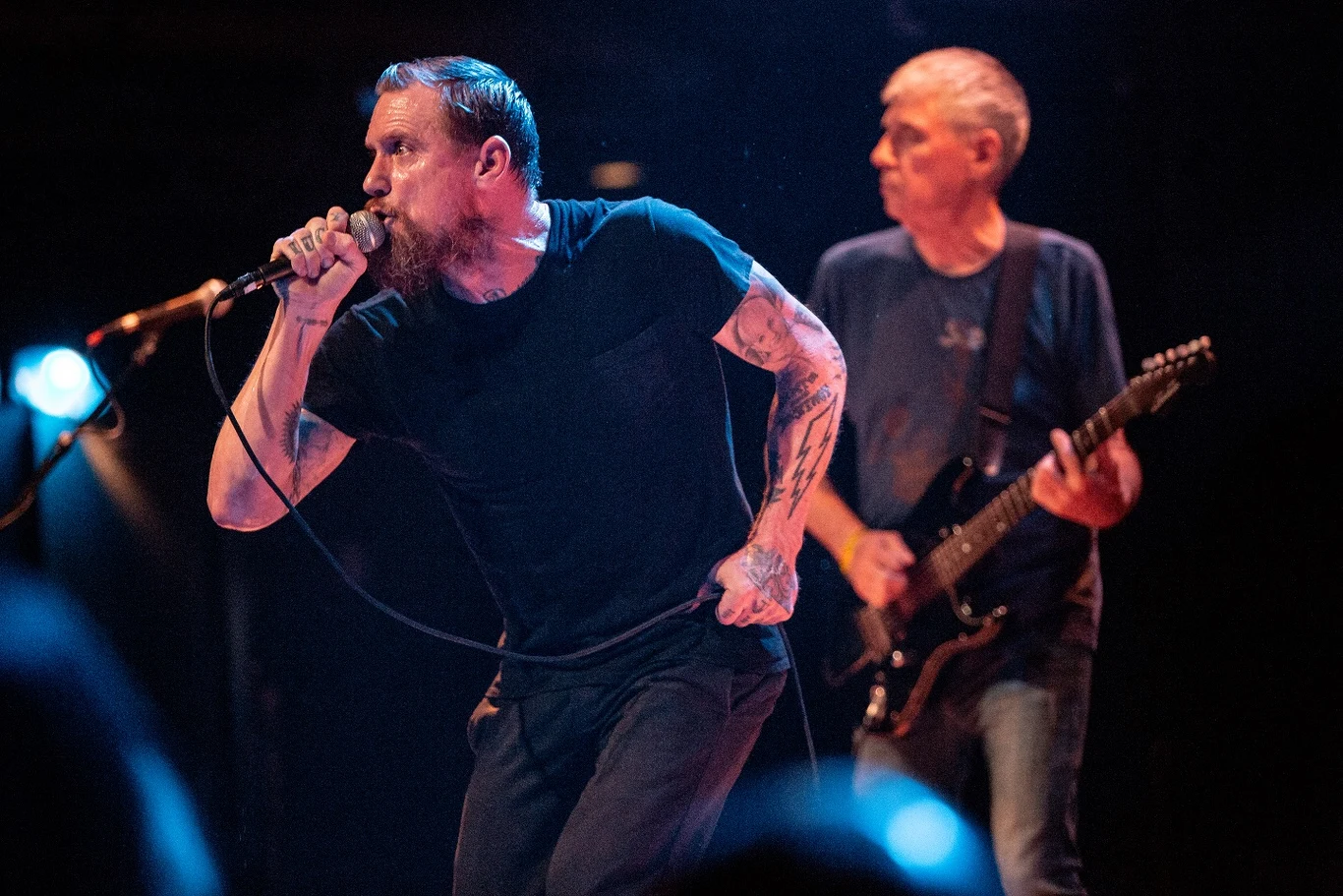 Mike Vallely i Greg Ginn w trakcie koncertu Mike Vallely i Greg Ginn w trakcie koncertu
