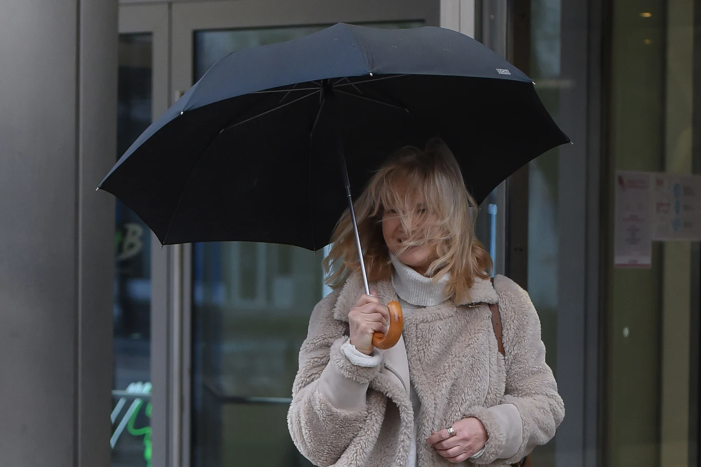 Grażyna Torbicka musiała pożegnać się z piękną fryzurą Grażyna Torbicka musiała pożegnać się z piękną fryzurą