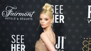 Anya Taylor- Joy w prześwitującej sukience. Na czerwonym dywanie wzbudziła niemałą sensację!