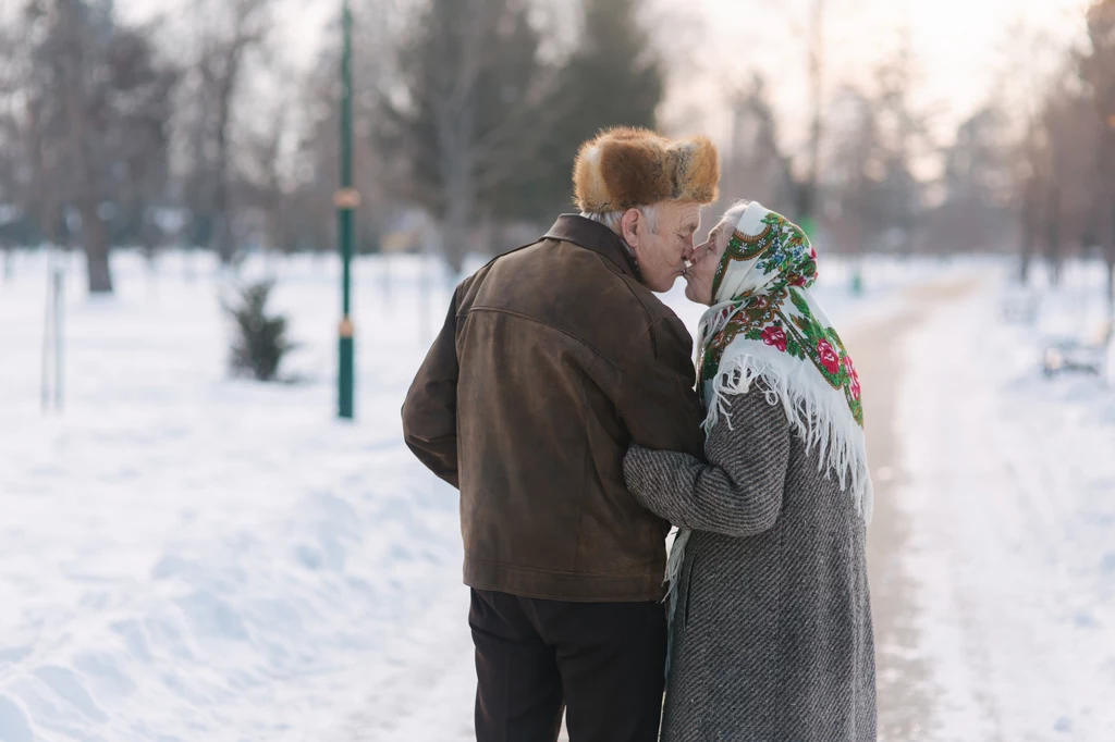 Seniorzy w nową relację wchodzą z bagażem doświadczeń