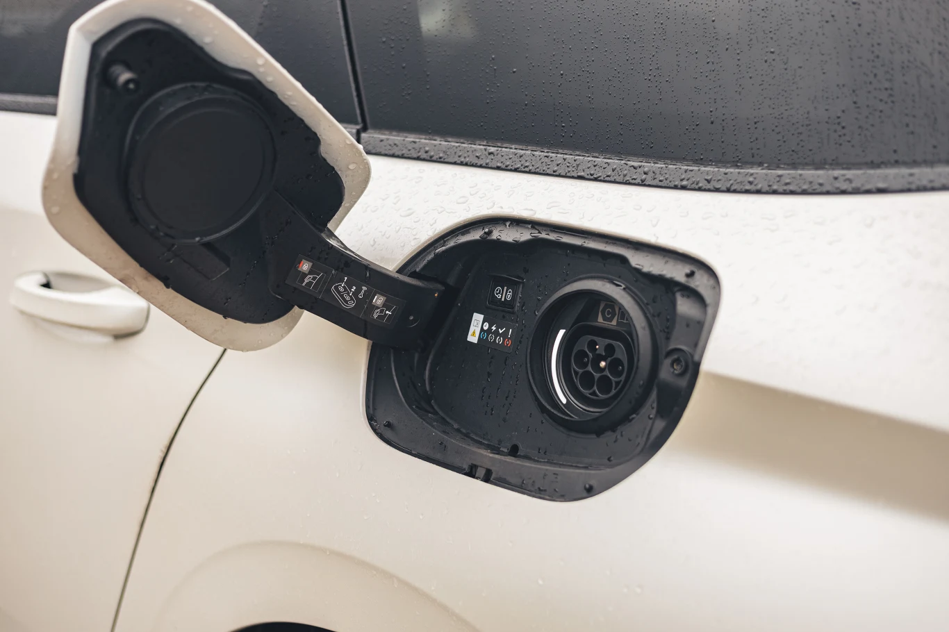 Peugeot 308 SW Hybrid