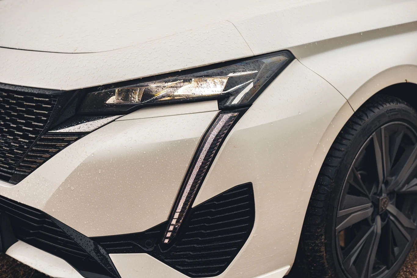 Peugeot 308 SW Hybrid