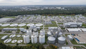 Docelowo zakłada się montaż pomp ciepła wykorzystujących ciepło ścieków komunalnych z sieci kanalizacyjnej oraz w oczyszczalniach ścieków "Czajka", "Południe" i "Pruszków"