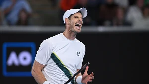 Andy Murray po prawie 6 godzinach gry pokonał Thanasiego Kokkinakisa i awansował do trzeciej rundy Australian Open