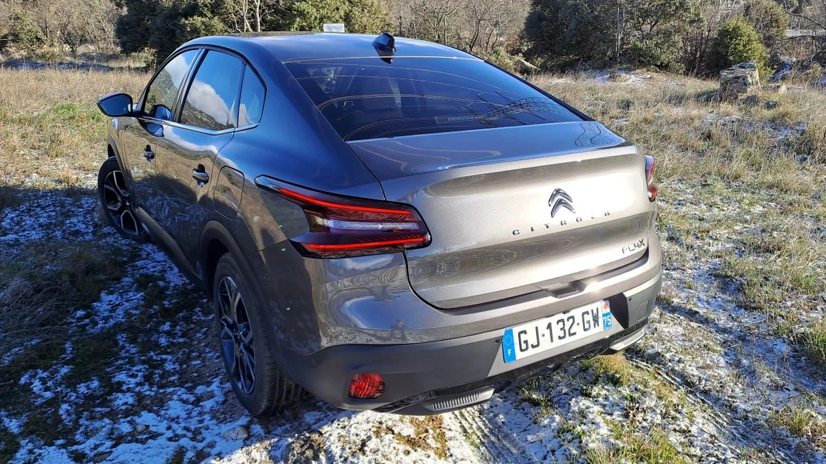 Citroen e-C4 X