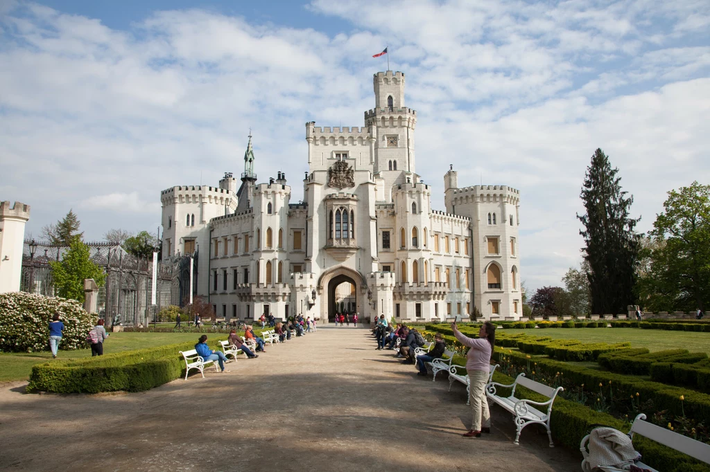 Pałac Hluboká został zaprojektowany tak, by wyglądem przypominał zamek w Windsorze