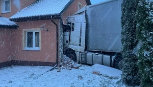 Kabina TIR-a została zgnieciona