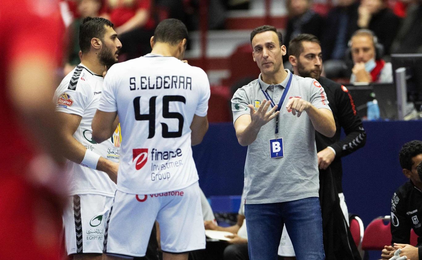 Współtwórca egipskich sukcesów - hiszpański trener Roberto Garcia Parrondo, kiedyś podopieczny Tałanta Dujszabajewa w Ciudad Real Współtwórca egipskich sukcesów - hiszpański trener Roberto Garcia Parrondo, kiedyś podopieczny Tałanta Dujszabajewa w Ciudad Real