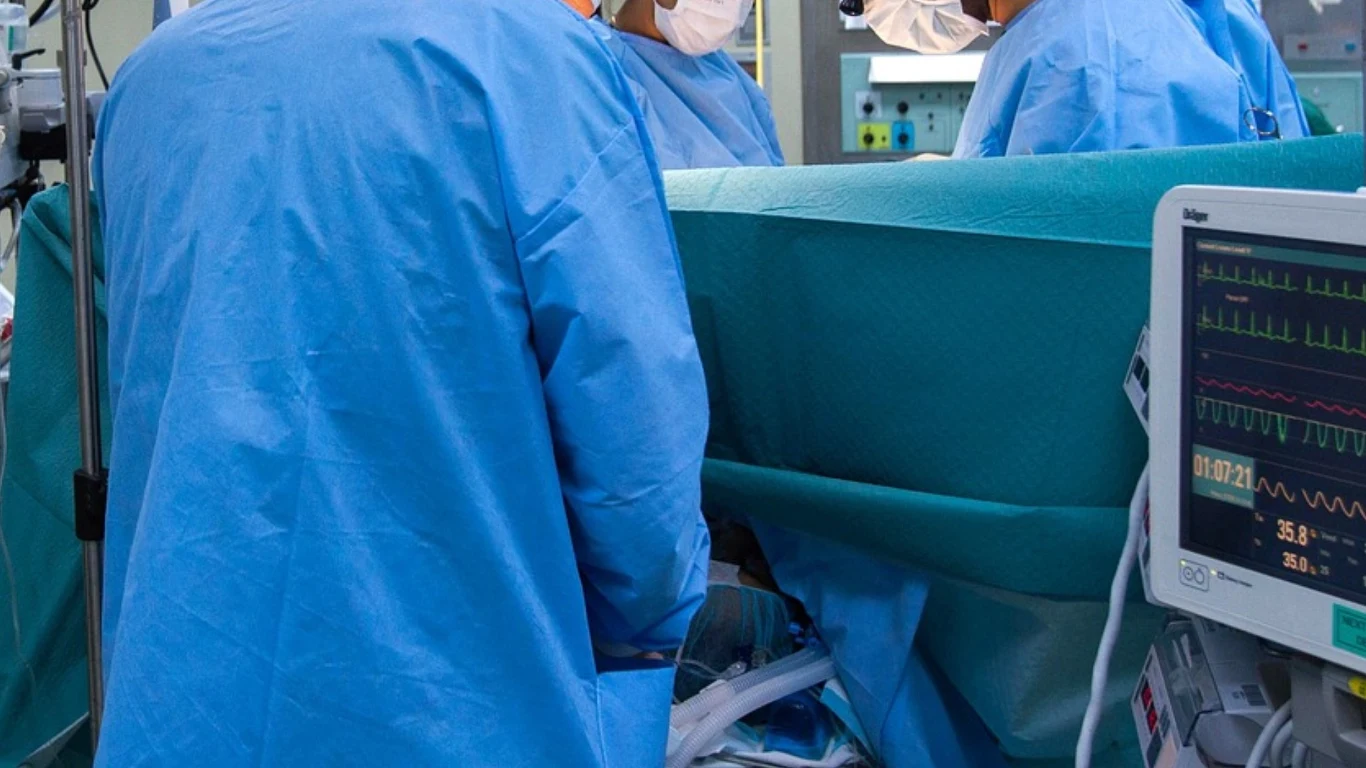 Dziewczynkę błędnie zdiagnozowano. W wyniku tego straciła wszystkie kończyny Dziewczynkę błędnie zdiagnozowano. W wyniku tego straciła wszystkie kończyny