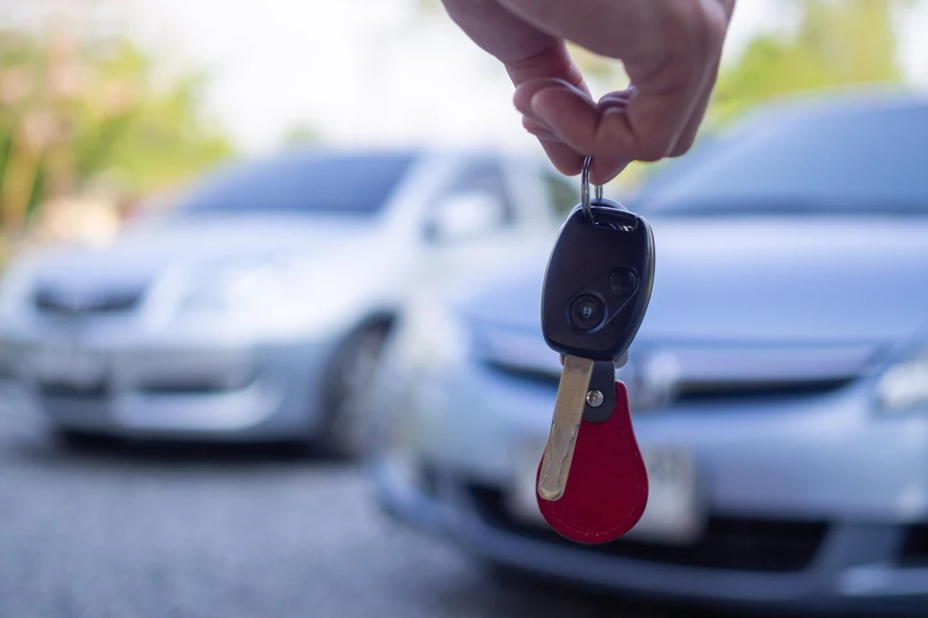 Policyjne alkomaty nie są dostępne w sprzedaży, ich najbliższym odpowiednikiem są alkomaty elektrochemiczne Policyjne alkomaty nie są dostępne w sprzedaży, ich najbliższym odpowiednikiem są alkomaty elektrochemiczne