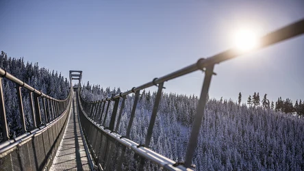 Spacer po Sky Bridge pozwala na „dotknięcie” nieba. Trasa licząca 721 m robi wrażenie. 