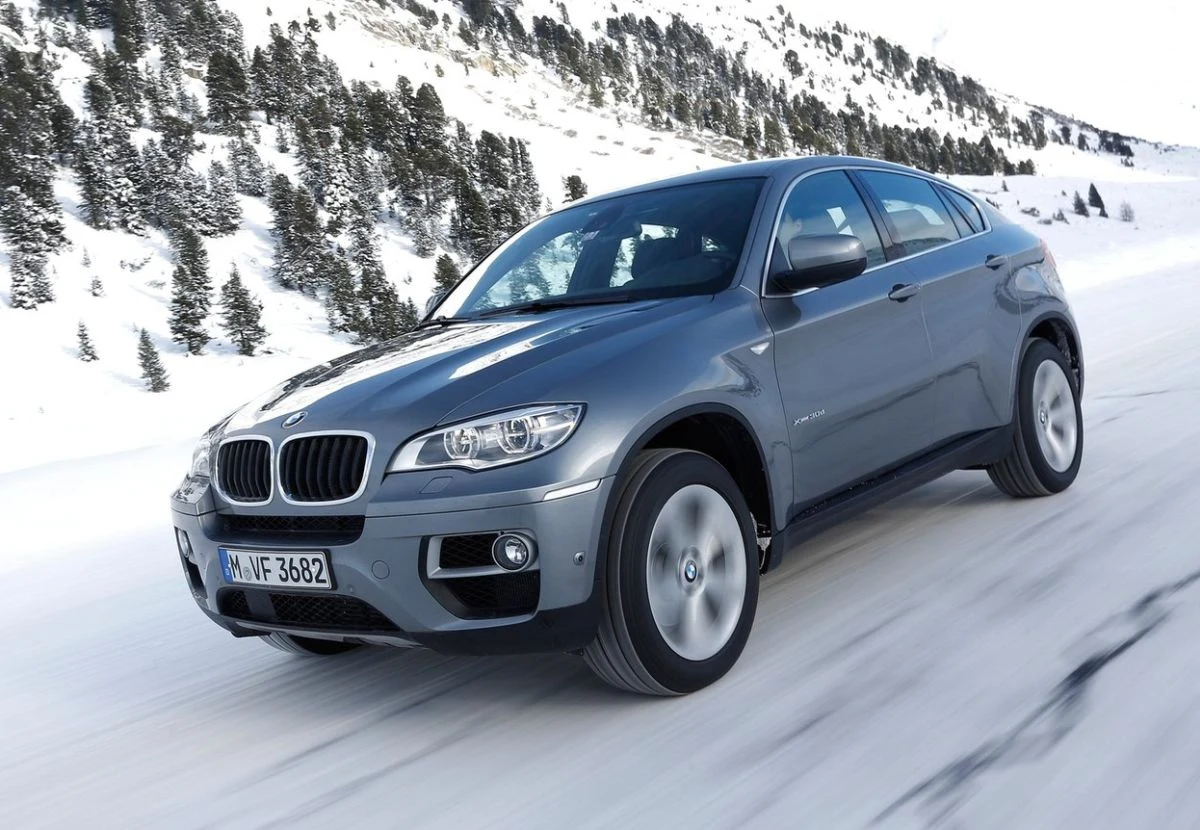BMW X6 - 23,6 proc. aut z cofniętym przebiegiem