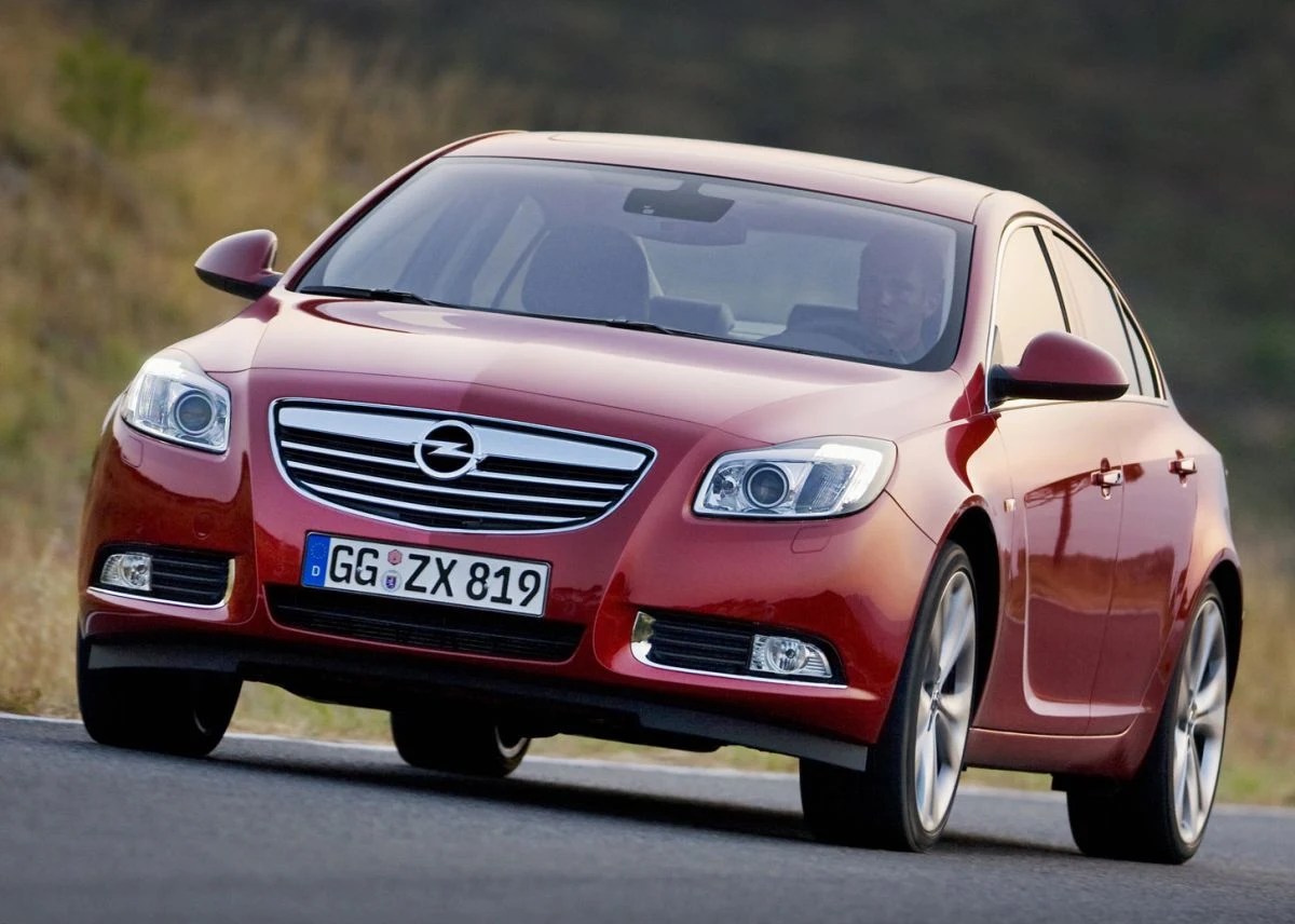 Opel Insignia - 19,5 proc. aut z cofniętym przebiegiem