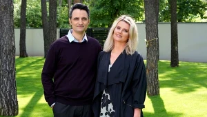 Zbyszek (Piotr Borowski) wyzna Dominice (Karolina Chapko), że Aneta (Zofia Zborowska-Wrona) nie żyje!