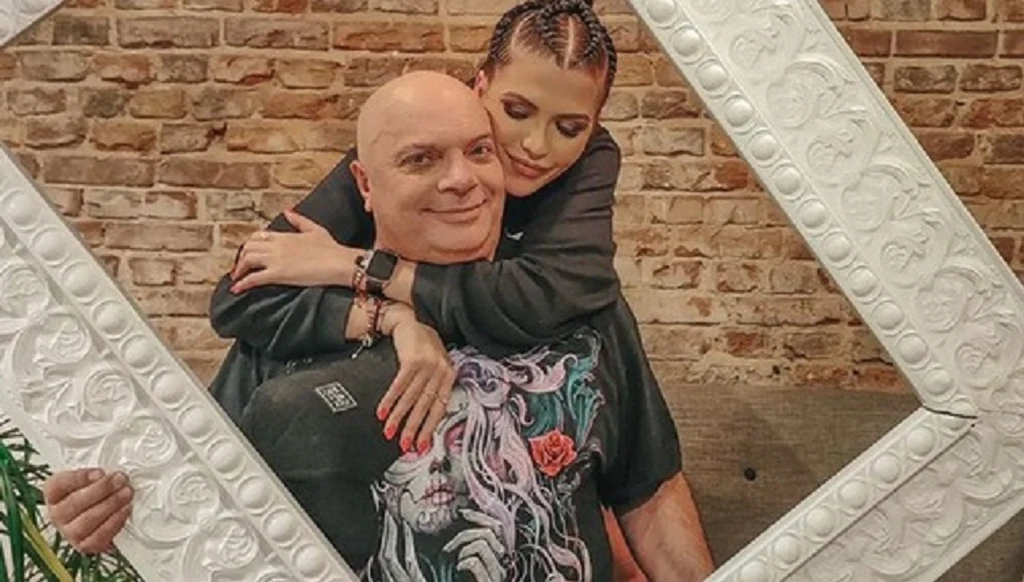 Krzysztof Skiba z nową partnerką Krzysztof Skiba z nową partnerką