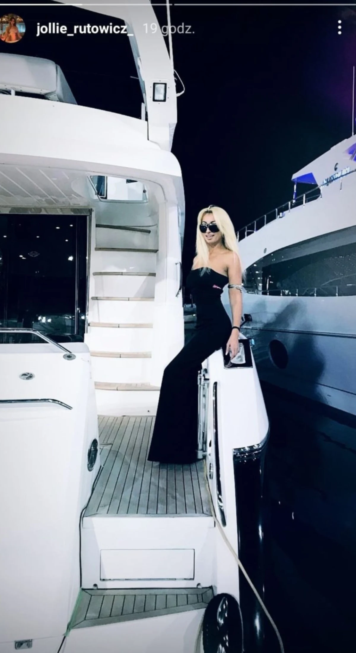 https://www.instagram.com/jollie_rutowicz_/ https://www.instagram.com/jollie_rutowicz_/