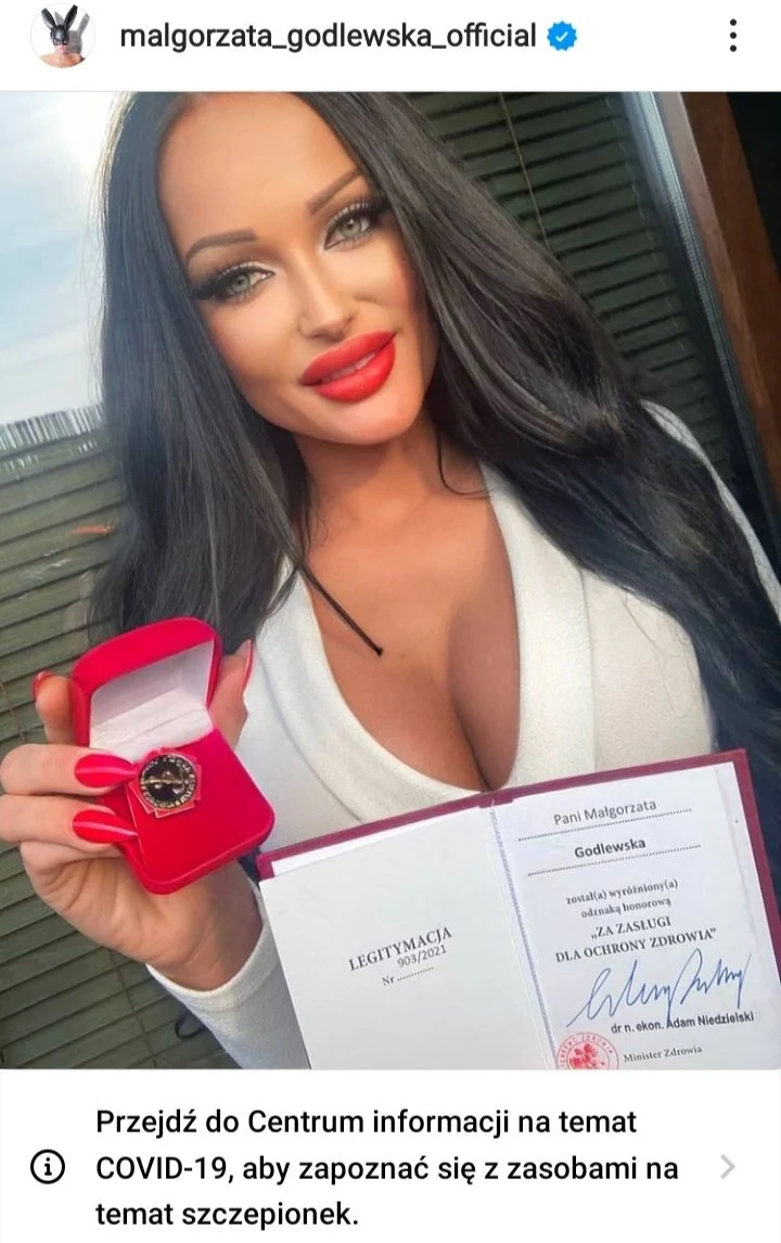 Małgorzata Godlewska odznaczona za zasługi w walce z COVID-19 Małgorzata Godlewska odznaczona za zasługi w walce z COVID-19