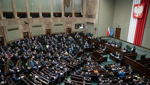 Sejm przyjął doprecyzowujące poprawki w ustawie likwidującej Centralną Informację Emerytalną. Zdj. ilustracyjne