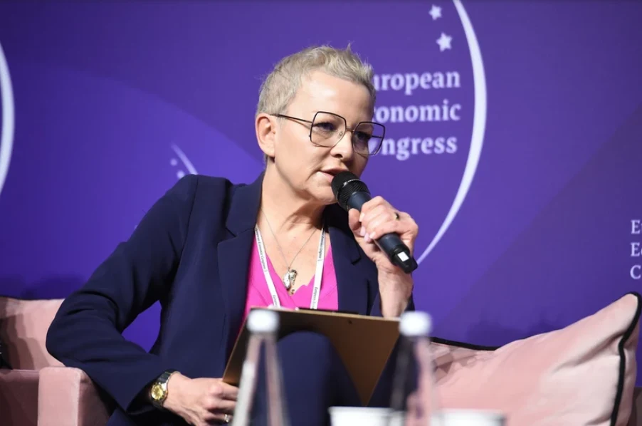 Wiceminister klimatu i środowiska Anna Łukaszewska-Trzeciakowska Wiceminister klimatu i środowiska Anna Łukaszewska-Trzeciakowska
