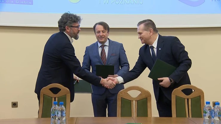 ZE PAK, Wody Polskie i Uniwersytet Przyrodniczy w Poznaniu podpisali porozumienie, którego celem jest odejście od węgla z korzyścią dla środowiska