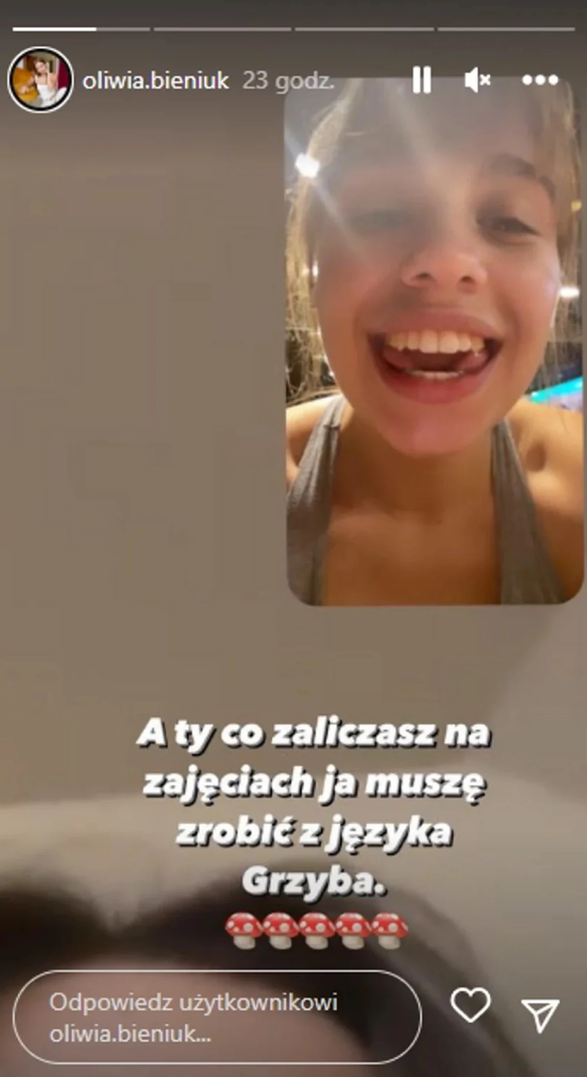 https://www.instagram.com/oliwia.bieniuk/?hl=pl