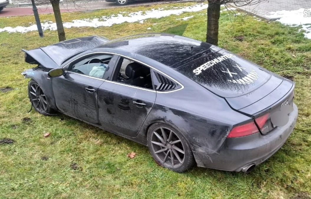 Pościg za skradzionym Audi zakończył się na… Porsche Pościg za skradzionym Audi zakończył się na… Porsche