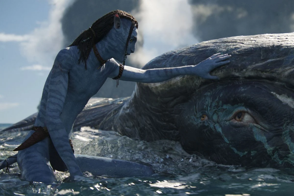 Kadr z filmu "Avatar: Istota wody" Kadr z filmu "Avatar: Istota wody"