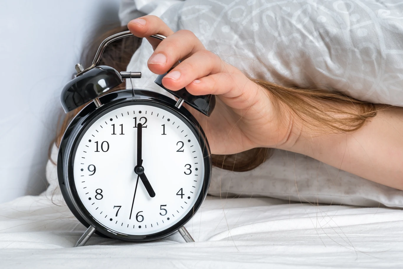 Wstawanie zaledwie godzinę wcześniej niż zwykle może zmniejszyć ryzyko depresji o 23 proc. 