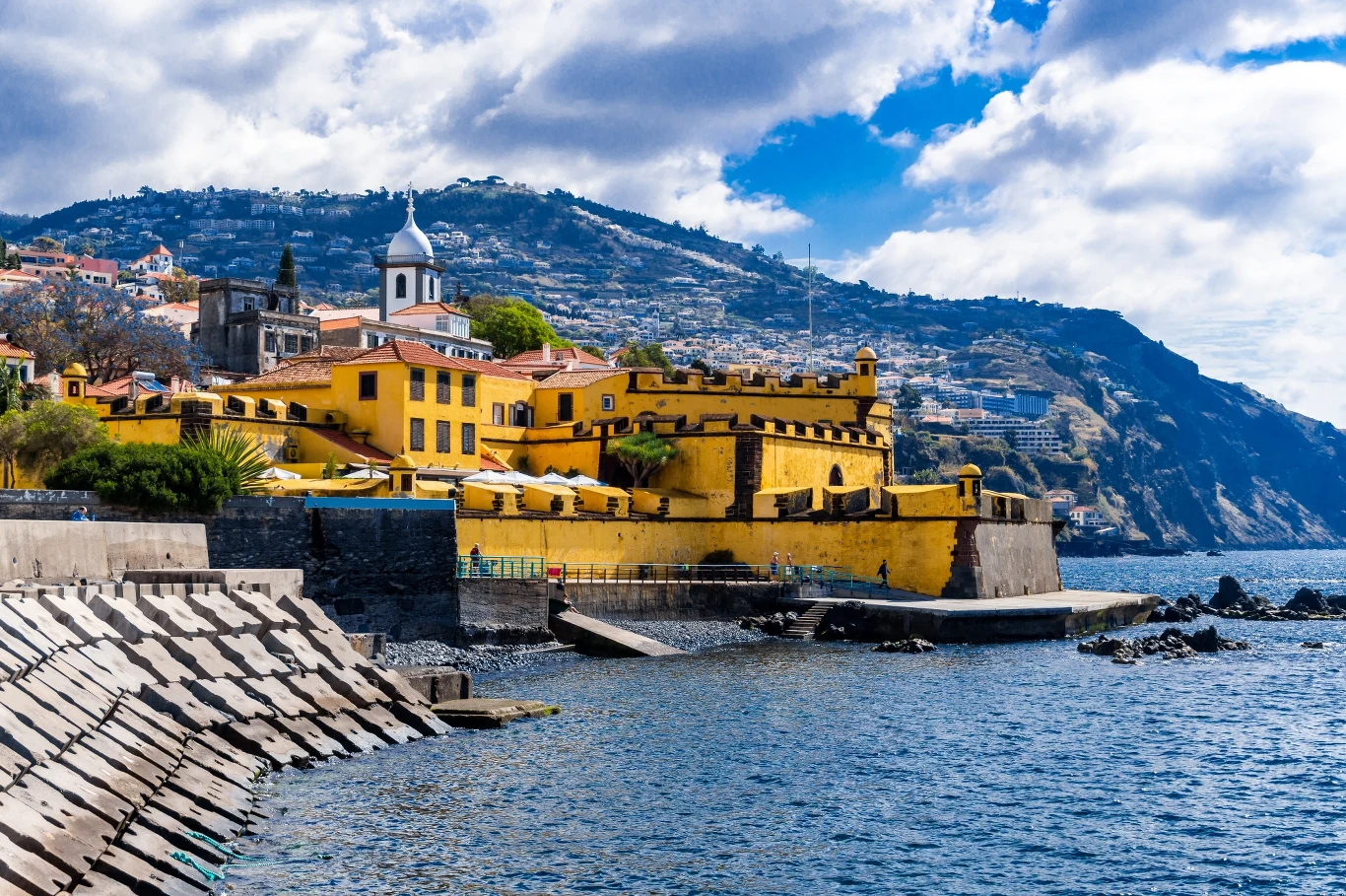 Turyści są zachwyceni architekturą Funchal