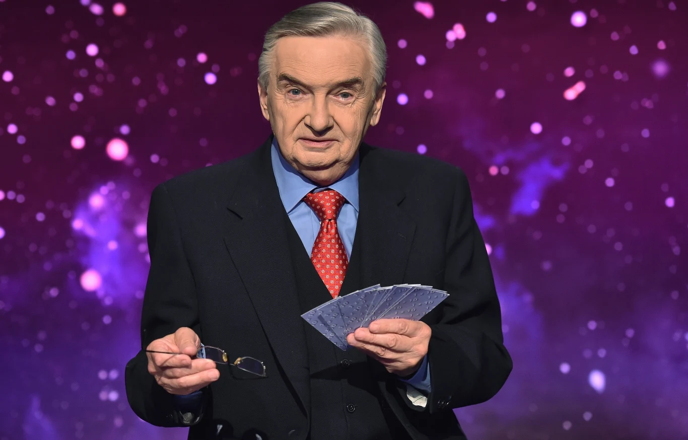 Tadeusz Sznuk wyjawił jedną z tajemnic programu "Jeden z dziesięciu" Tadeusz Sznuk wyjawił jedną z tajemnic programu "Jeden z dziesięciu"