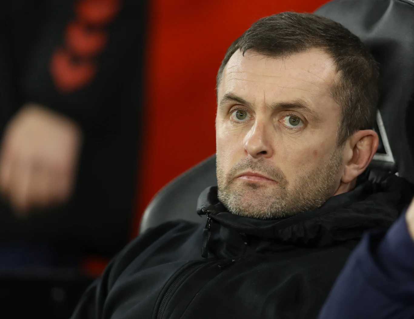 Trener Southampton Nathan Jones uważa, że Jan Bednarek nie chciał obrazić Southampton nazywając Aston Villę "większym klubem"