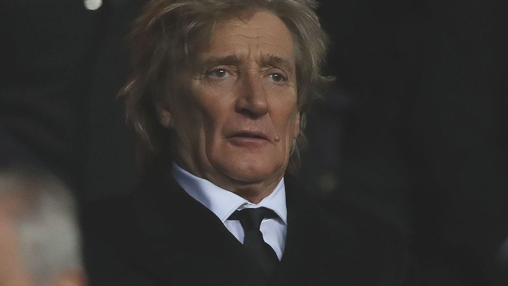 Rod Stewart chce opłacić rachunki Brytyjczyków