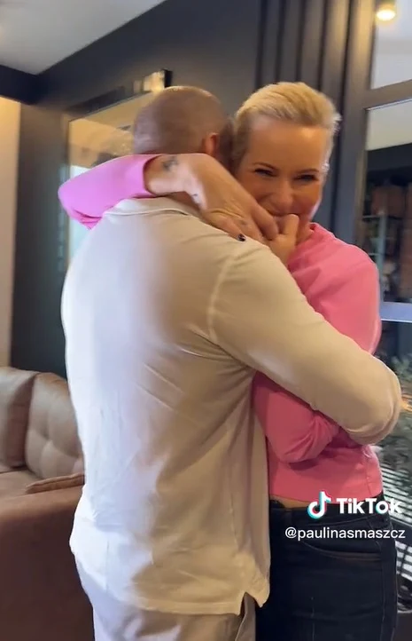 Paulina Smaszcz tańczy ze swoim ukochanym Paulina Smaszcz tańczy ze swoim ukochanym