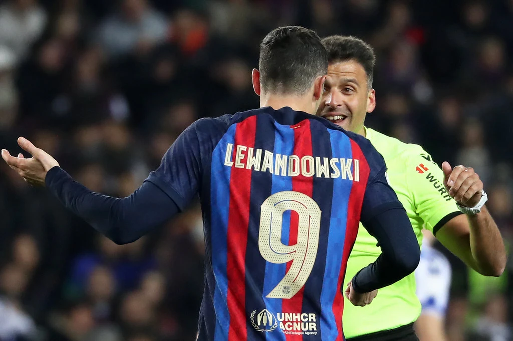 Robert Lewandowski (FC Barcelona) Robert Lewandowski (FC Barcelona)