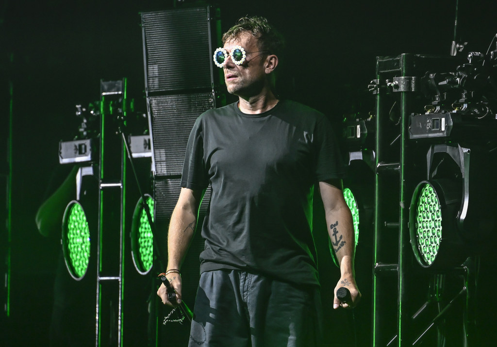 Damon Albarn podczas koncertu Gorillaz