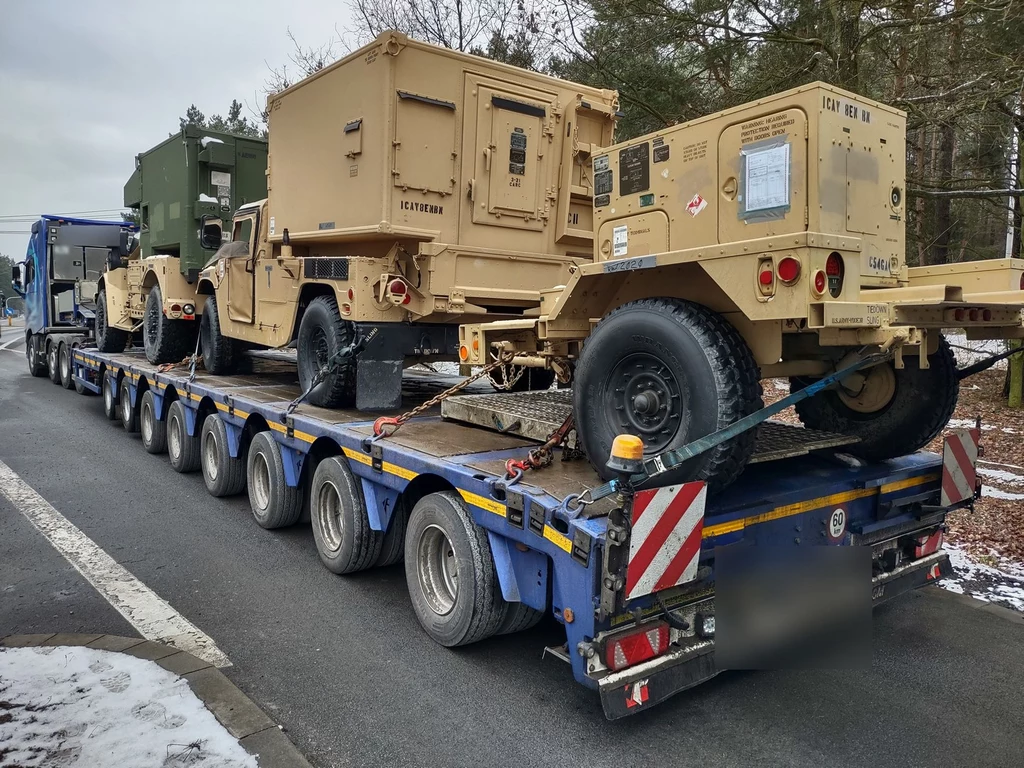 Amerykańskie pojazdy spóźniły się na poligon