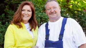 Katazyna Dowbor i Wiesław Nowobilski, szef ekipy budowlanej "Naszego nowego domu"