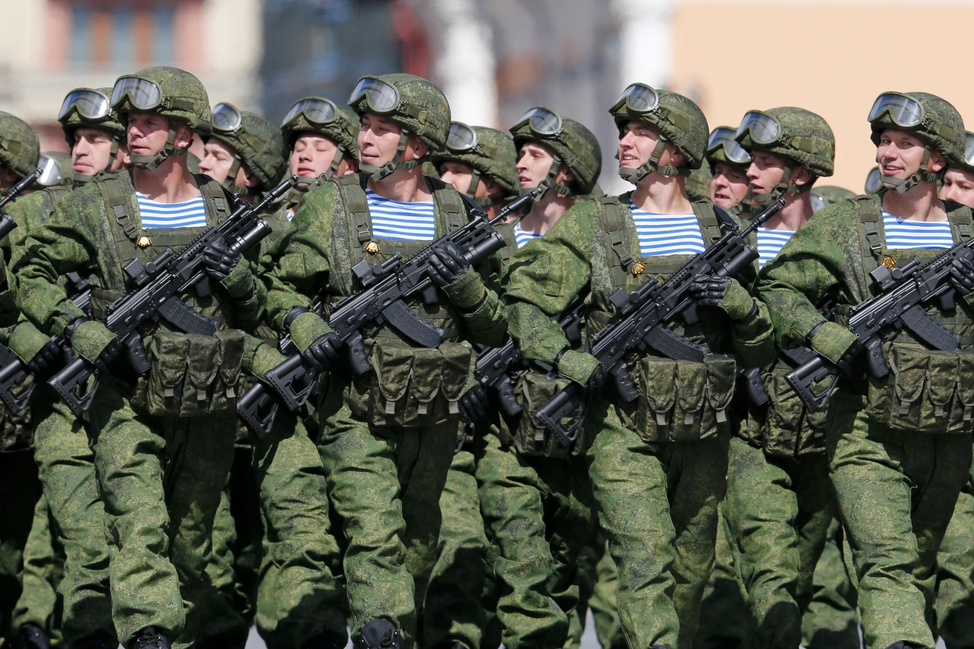 Według rosyjskiego eksperta elitarne oddziały rosyjskich spadochroniarzy VDV straciły podczas wojny w Ukrainie aż 50% personelu Według rosyjskiego eksperta elitarne oddziały rosyjskich spadochroniarzy VDV straciły podczas wojny w Ukrainie aż 50% personelu